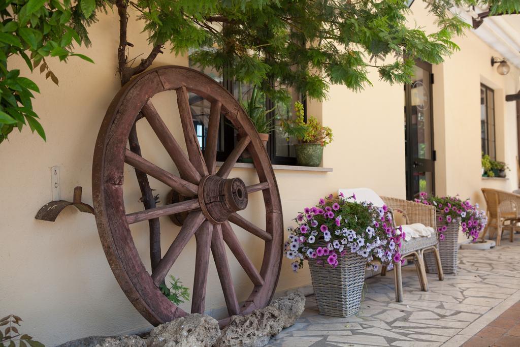 Hotel Albergo Ristorante Il Ciclope Arpino Екстер'єр фото