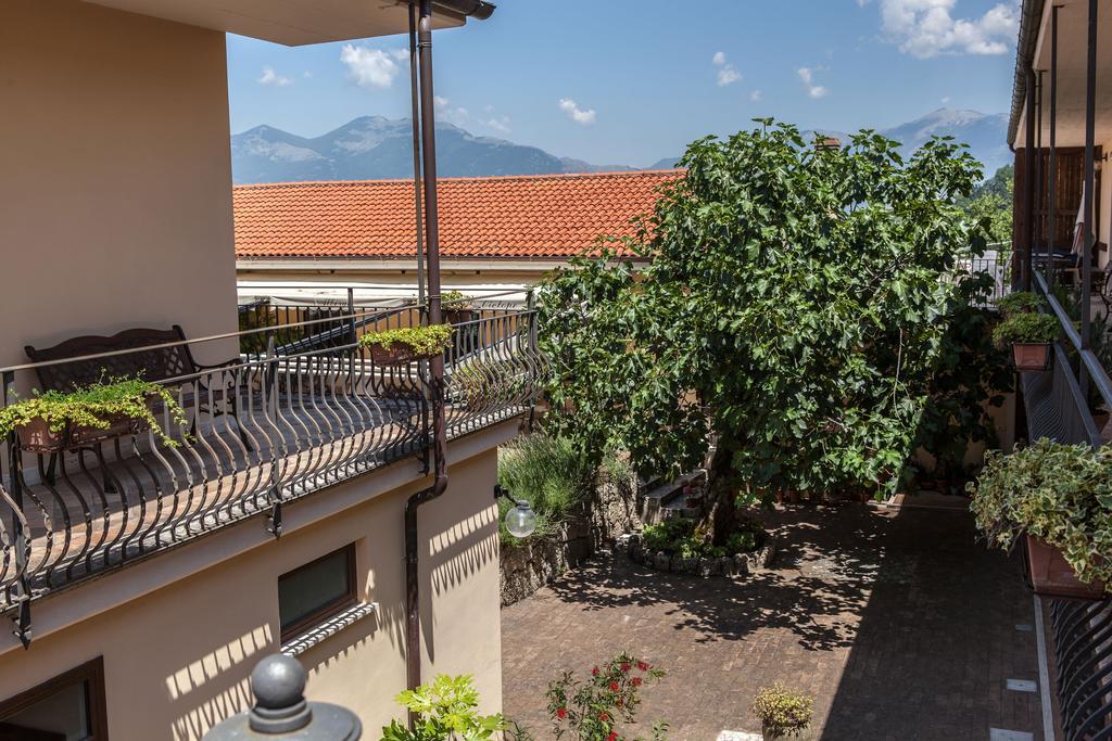 Hotel Albergo Ristorante Il Ciclope Arpino Екстер'єр фото
